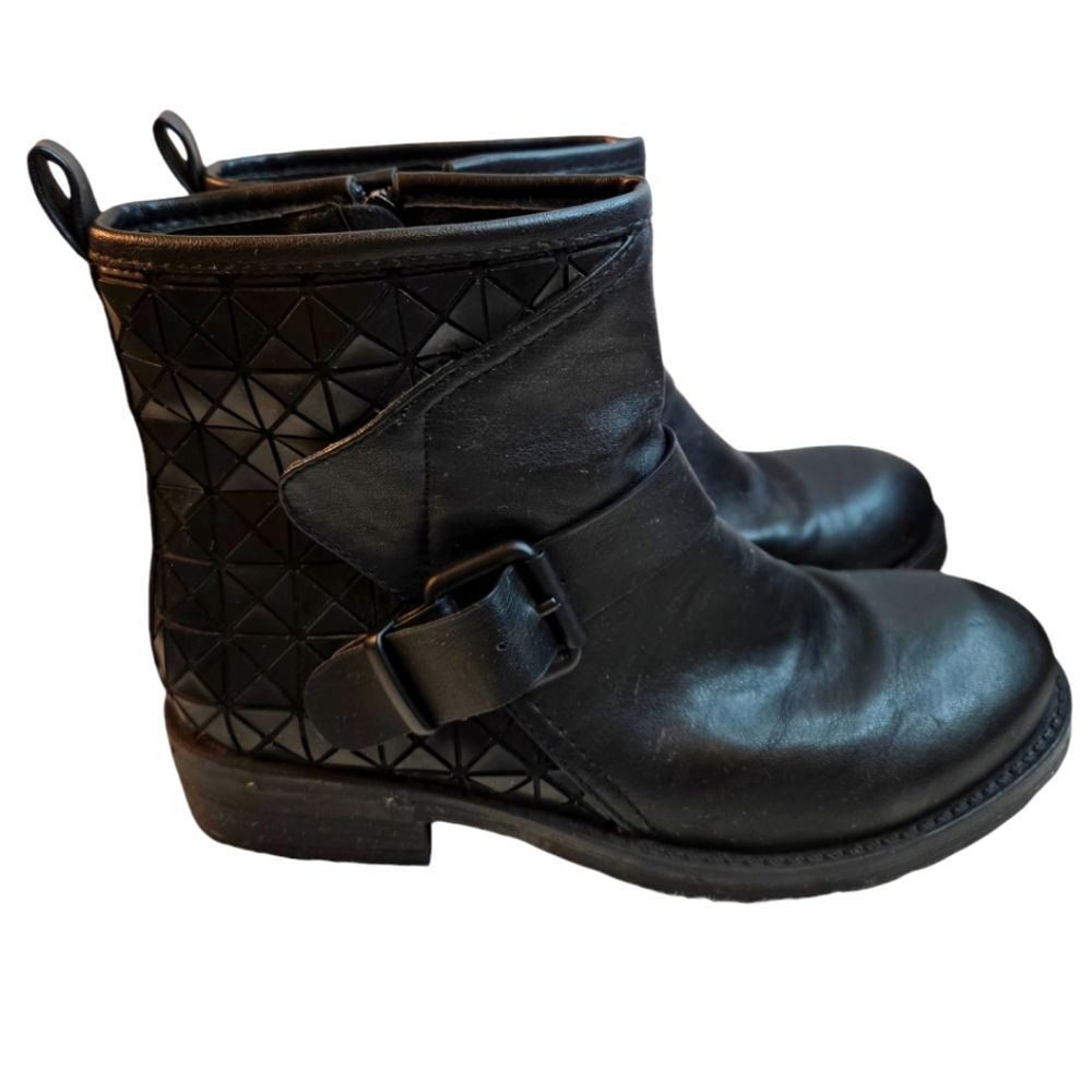 MTNG Tatum Boots Leather Textured Brand Logo Zip Closure Buckle Belt Size 37
